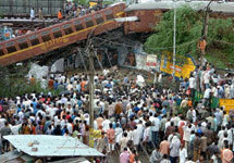 В Индии поезд сошел с рельсов. Фото с сайта NEWSru.com