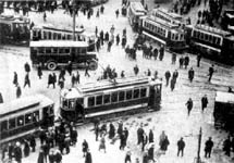 Трамвайное столпотворение на одной из московских площадей. Конец 20-х годов. Фото с сайта www.inftech.ru
