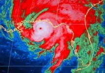 Инфракрасная спутниковая съемка урагана ''Деннис''. Изображение АР