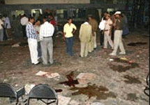 На месте взрыва в Варанаси. Фото с сайта BBC News