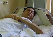Заур Тутов в больнице. Фото с официального сайта певца