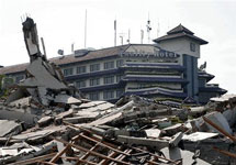 Землетрясение на острове Ява. Фото AFP