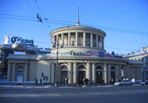 Станция "Площадь восстания" петербургского метро. Фото с сайта spb-gazeta.narod.ru