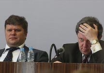 Сергей Митрохин и Григорий Явлинский, члены политсовета ''Яблока''. Фото ''Новой газеты''