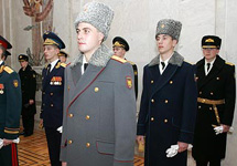 Военная форма нового образца. Фото с сайта www.archive.kremlin.ru