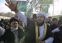 Участники демонстрации против сожжения Корана в Афганистане. Фото с сайта gatewaypundit.rightnetwork.com