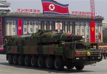 Ракета на параде в Пхеньяне. Фото: AP Photo/David Guttenfelder