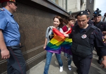 ЛГБТ-акция у Госдумы 25.05.2013. Фото Ю.Тимофеева/Грани.Ру