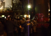 Столкновения у памятника Ленину в Киеве. Кадр видеозаписи