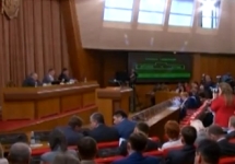 Заседание крымского парламента. Кадр Пятого канала.