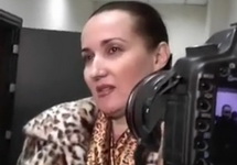 Татьяна Шевцова-Валова в суде. Кадр видео Радио Азаттық