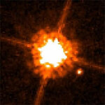 CHXR 73 A и B: красный карлик и объект массой в 12 юпитеров. Фото: NASA, ESA and K. Luhman с сайта hubblesite.org