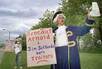 Демонстрация противников решения Джеффордса в Вермонте. Фото Reuters