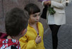 Катрина Фомченкова на пикете в день рождения мамы. Фото Е.Михеевой/Грани.Ру