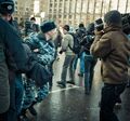 Задержание нацбола во время митинга КПРФ на Триумфальной площади. Фото Евгении Михеевой