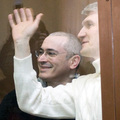 Михаил Ходорковский и Платон Лебедев в Хамовническом суде, 31 марта 2009. Фото Юрия Тимофеева.
