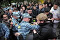Потасовка с провокаторами перед встречей Алексея Навального с избирателями в Сокольниках. Фото Л.Барковой/Грани.Ру