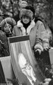 Елена Боннэр на похоронах Андрея Сахарова. Фото Дмитрия Борко