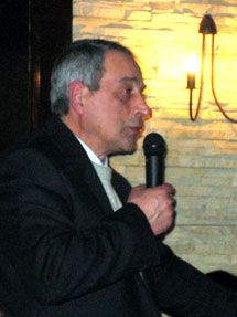 Александр Зайцев. Ресторан "Темное и светлое", 16 февраля 2006 г. Фото Граней.Ру